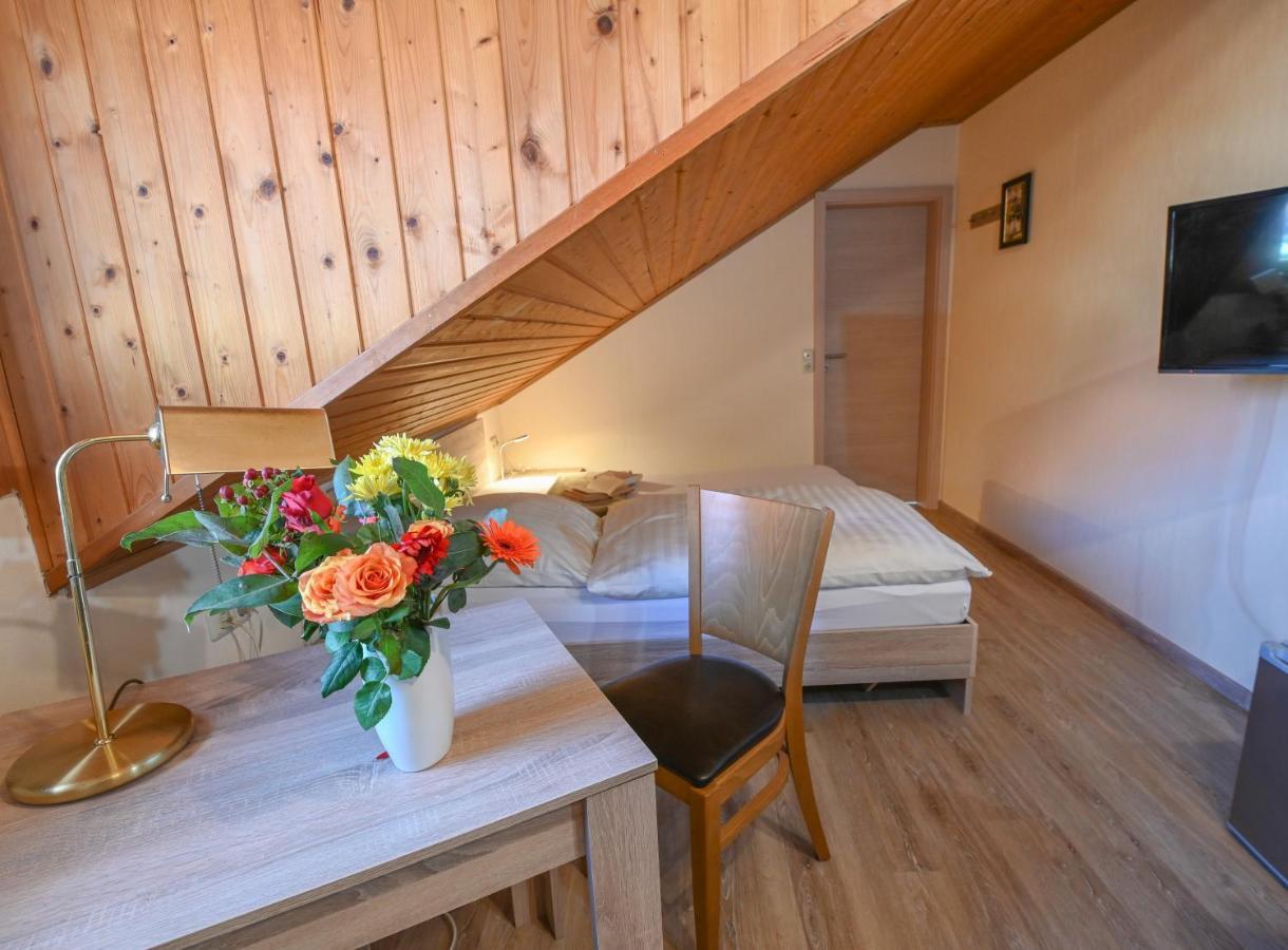 Pension Schoepke Бад-Штаффельштайн Экстерьер фото